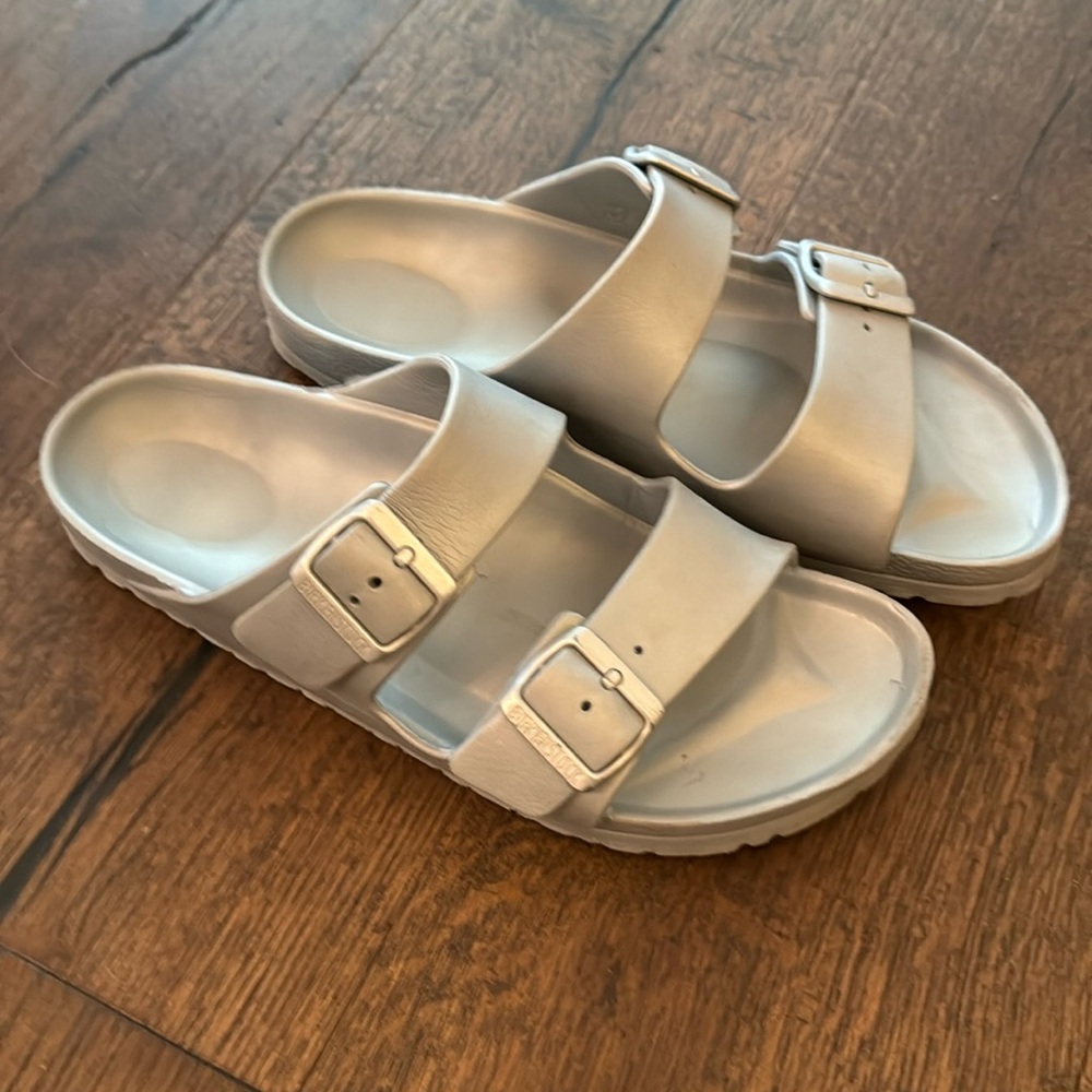 Silver/gray Birkenstock sandals, size 41